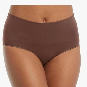 SPANX Everyday Shaping Brief-Core Control Shapewear Invisible Under Clothes